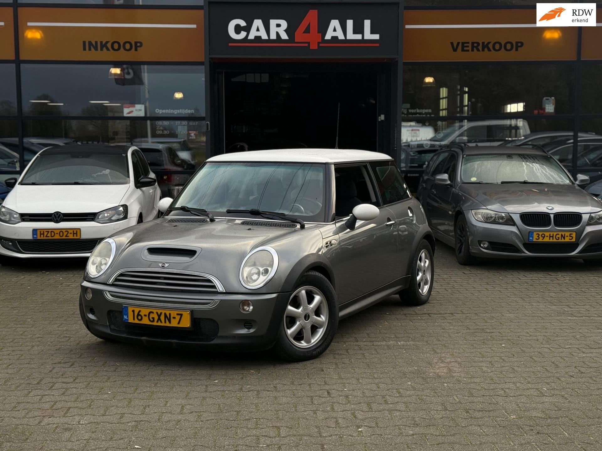 Mini Mini 1.6 Cooper S AIRCO/LMVELGEN/RIJDT PERFECT/NETTE AU, Auto's, Voorwielaandrijving, Stof, Gebruikt, Zwart