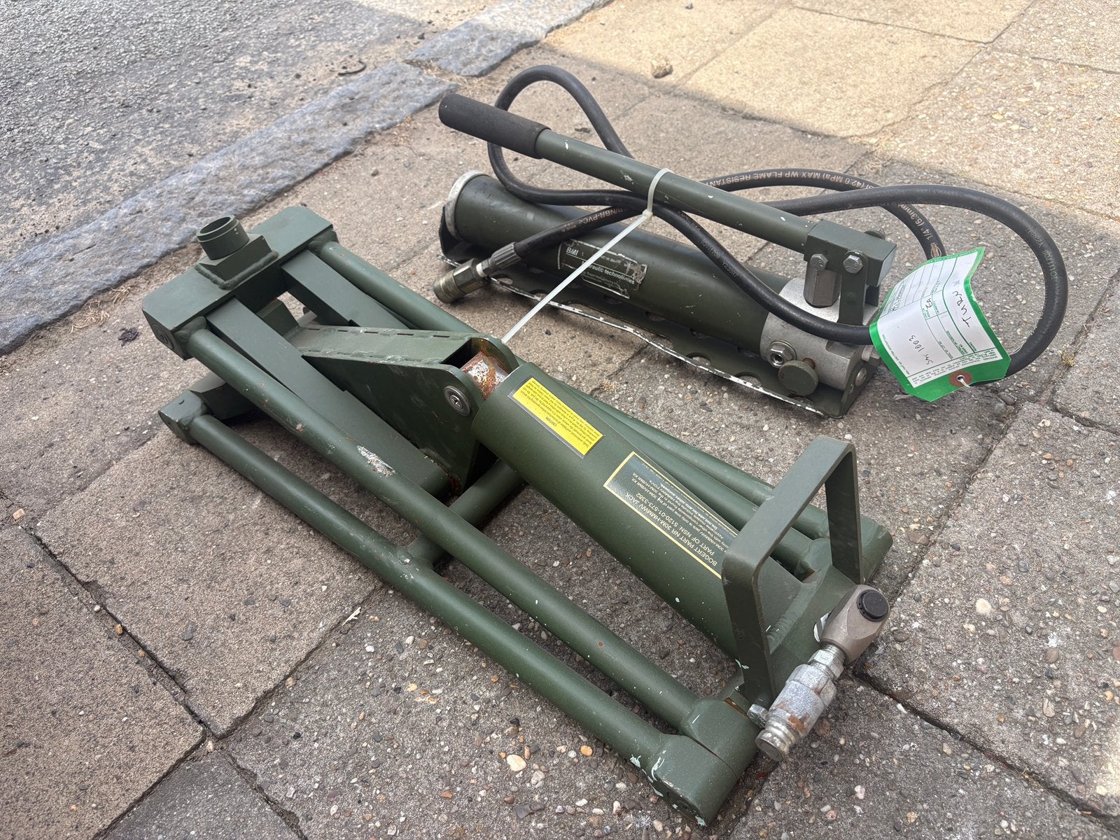Humvee Hydraulische  krik, Ophalen, Gebruikt, Hydraulisch, Schaarkrik
