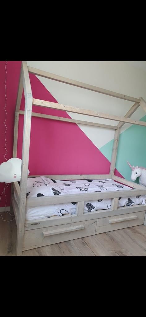 Stevig kinderbed, zo goed als nieuw, Ophalen, 85 tot 100 cm, Zo goed als nieuw, Lattenbodem