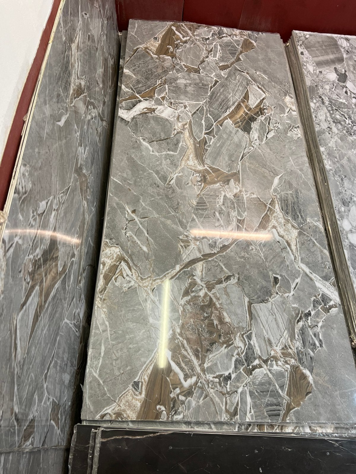 Te koop Partij PVC wandpanelen Marmer bruin steen, Ophalen of Verzenden, Nieuw, Overige kleuren