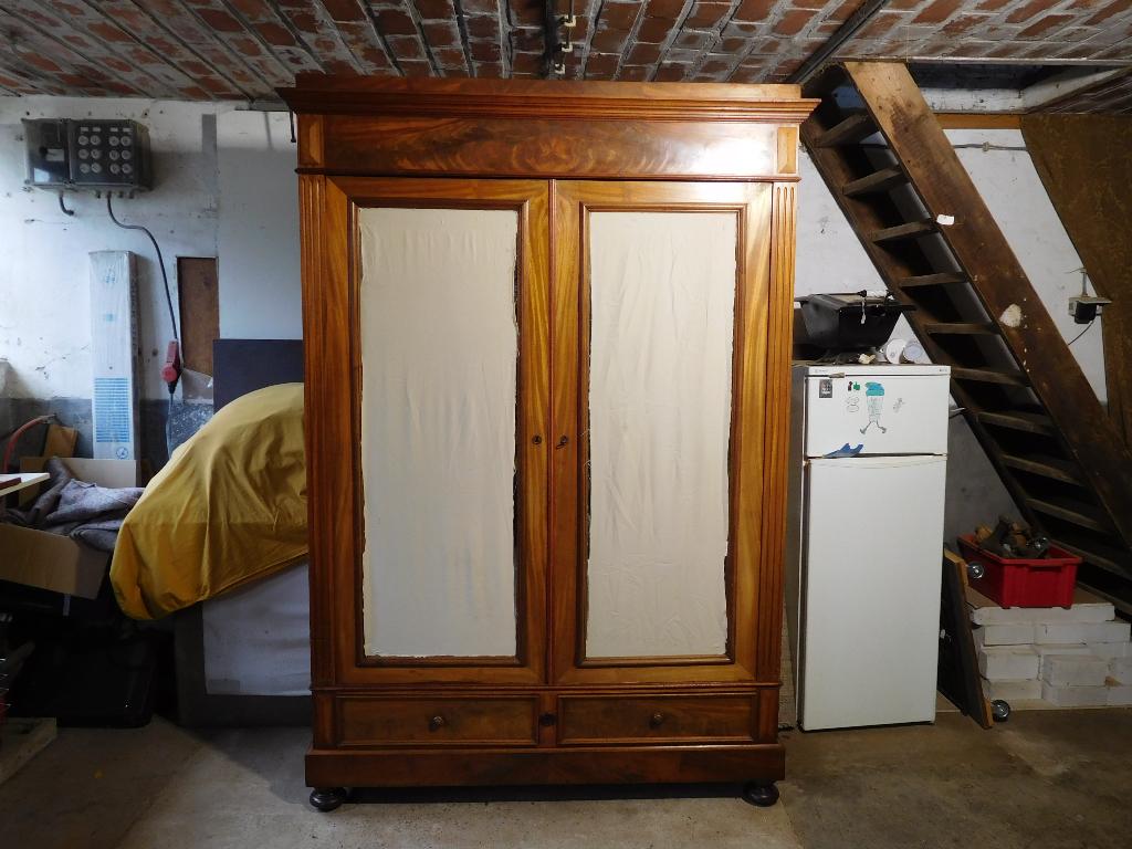 kleding kast, Huis en Inrichting, Kasten | Kledingkasten, 200 cm of meer, 150 tot 200 cm, Zo goed als nieuw, Overige houtsoorten