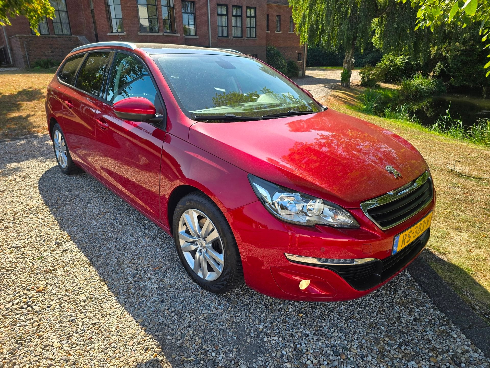 Peugeot 308 SW 1.2 PureTech Blue Lion Airco Panoramadak APK, Auto's, Peugeot, Voorwielaandrijving, Gebruikt, Euro 6, 1199 cc