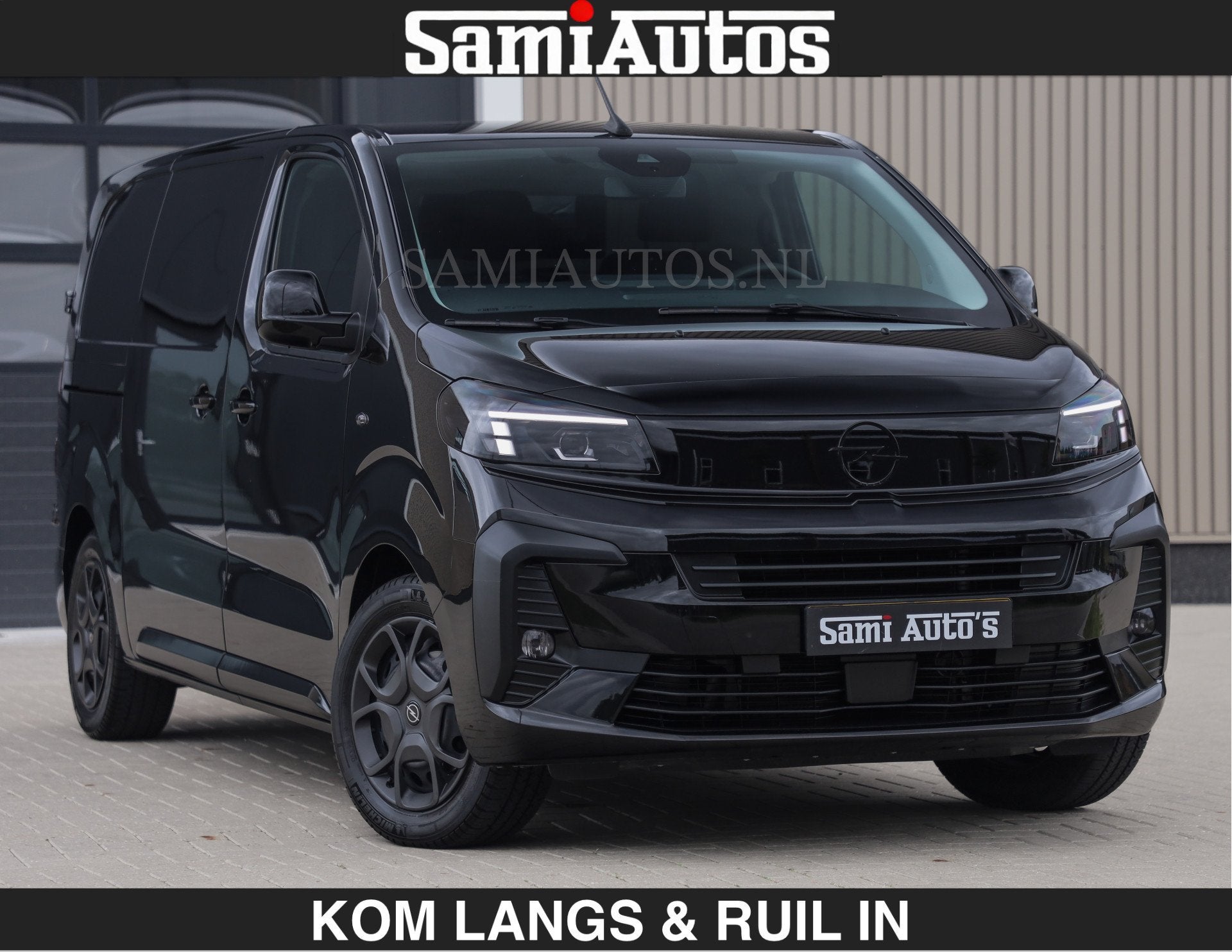Opel Vivaro BLACK OPS | GEHEEL COMPLEET | HOUTEN VLOER EN WA, Auto's, Stof, Gebruikt, 4 cilinders, Met garantie (alle)