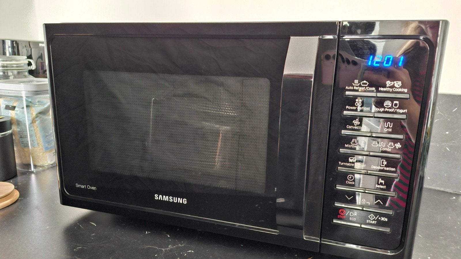 Samsung MC28H5015AK
Smart Oven/ combimagnetron - zwart, Witgoed en Apparatuur, Magnetrons, Ophalen, Combimagnetron, Hete lucht