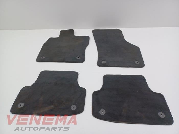 Matten Set van een Audi A3, Auto-onderdelen, Interieur en Bekleding, Gebruikt, -, -, -