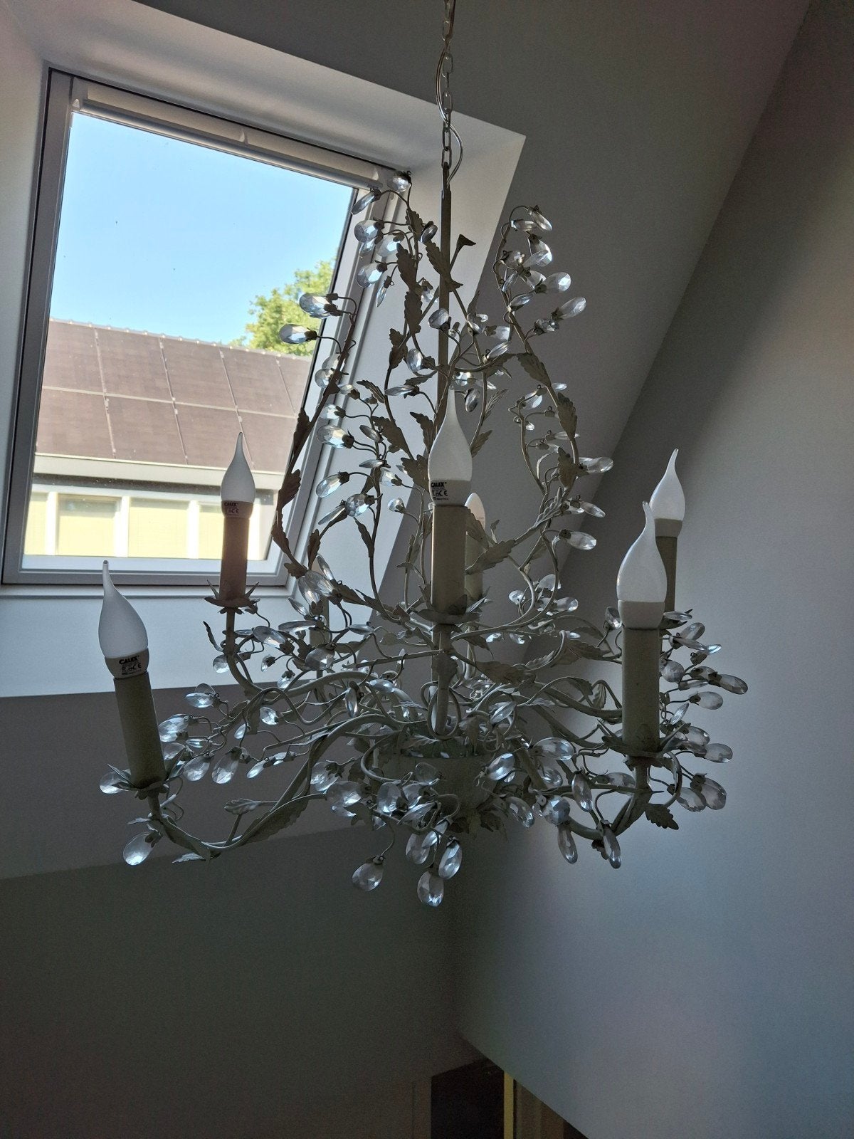 Mooie grote  kroonluchter met 8 lampen en kristallen details, Ophalen, Gebruikt, E14 (klein), Klassiek, Romantisch, Chique