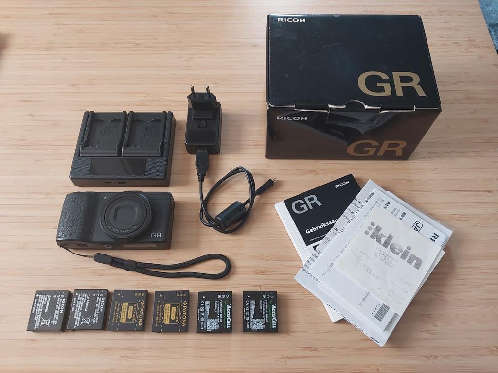 Ricoh GR + 6x batterijen, Ophalen of Verzenden