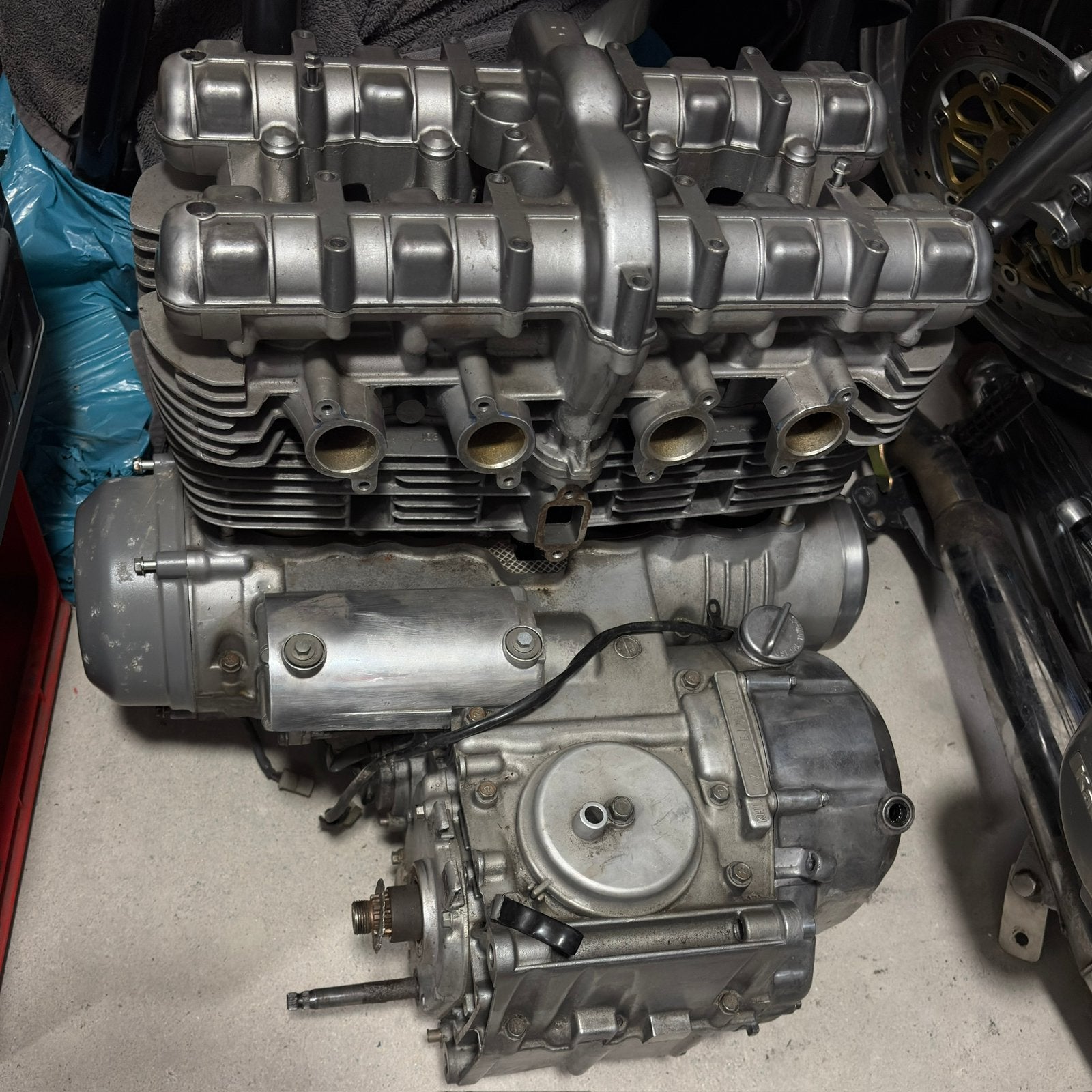 Kawasaki Zephyr 750 motorblok, Motoren, Ophalen