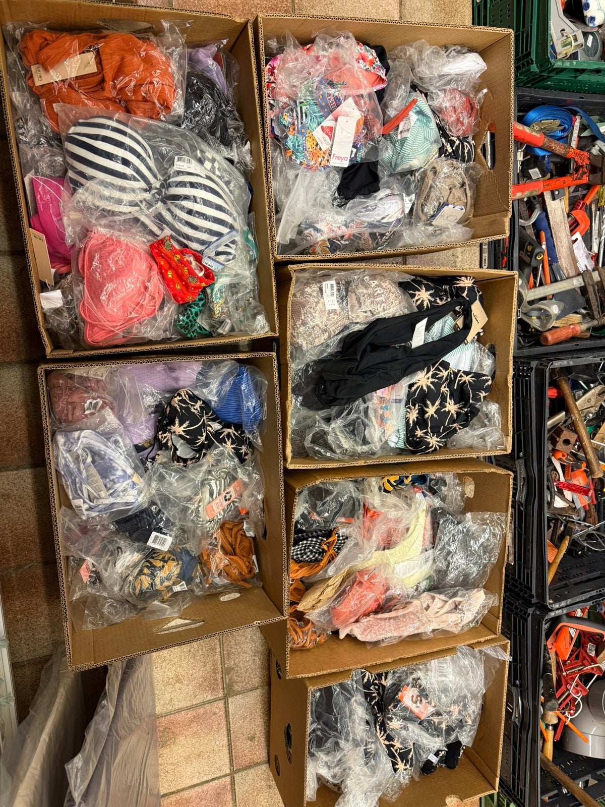 150x merk nieuw zwemkleding dames, Ophalen of Verzenden, Zo goed als nieuw