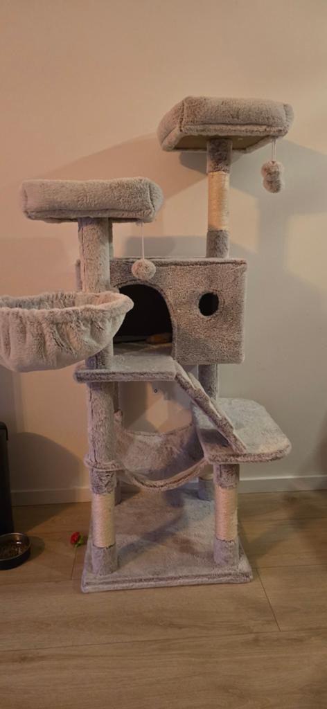 Krabpaal wordt niet gebruikt door onze katten, Ophalen, Zo goed als nieuw, Krabpaal