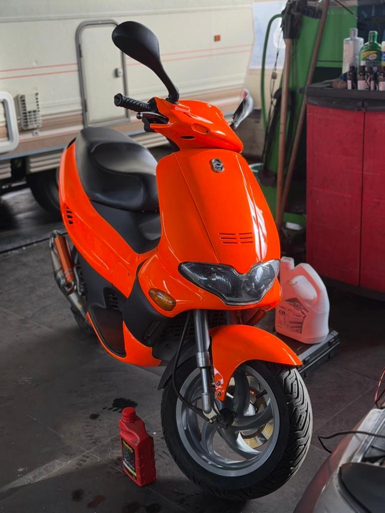 Gilera Runner SP DD 70cc - Oranje, Ophalen, Zo goed als nieuw