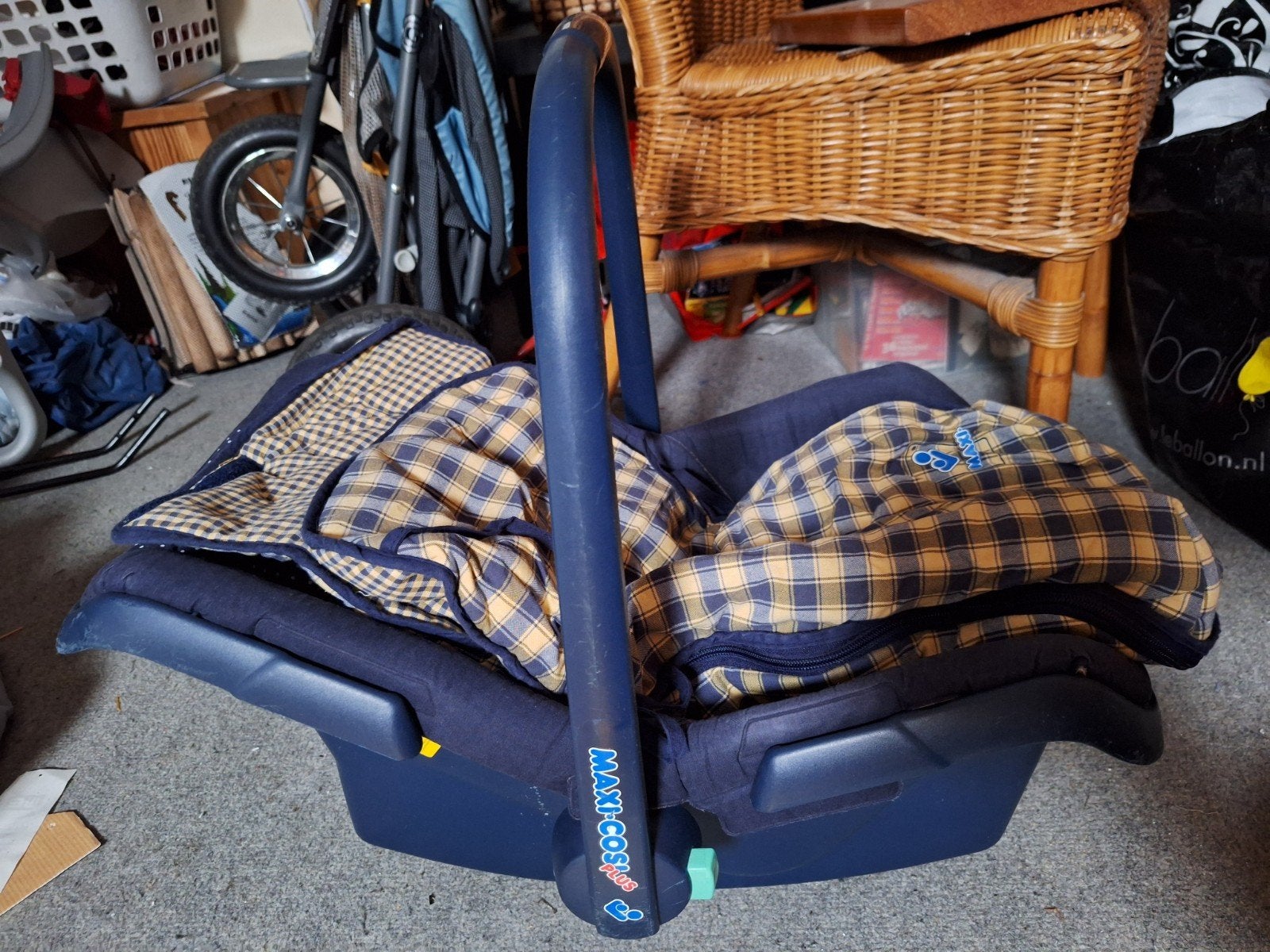 Maxi-Cosi autostoel met slaapzak - Comfortabel en veilig, Slaapstand, Ophalen of Verzenden, 0 t/m 13 kg, Maxi-Cosi