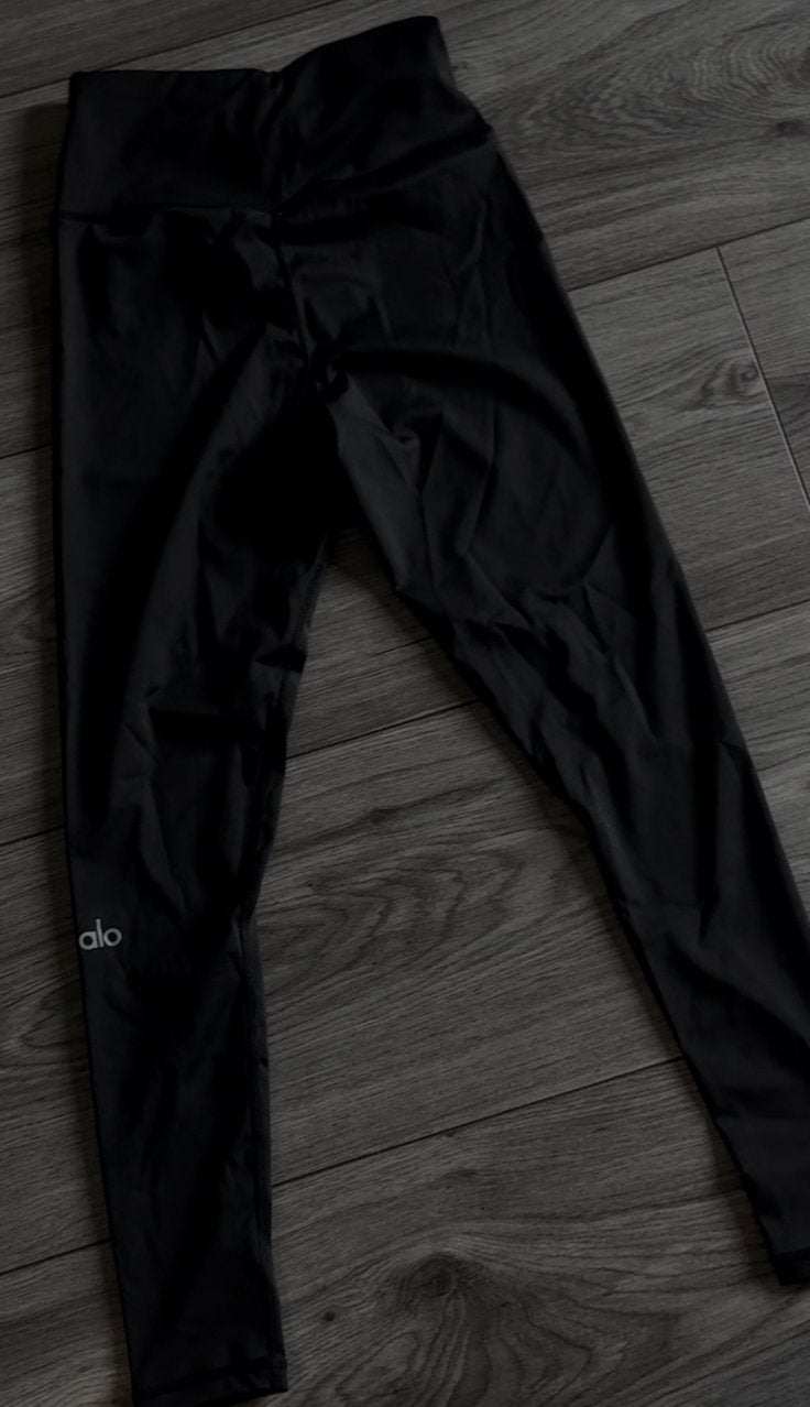 Alo yoga legging, Kleding | Dames, Leggings, Maillots en Panty's, Legging, Maat 36/38 (S), Zwart, Ophalen of Verzenden