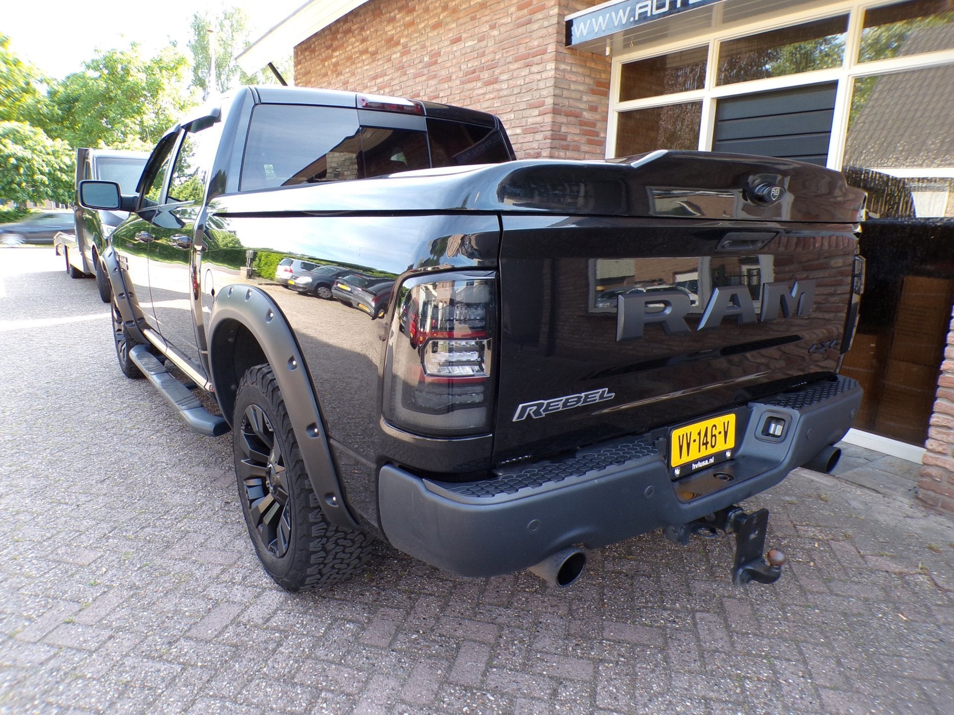 Dodge Ram 1500 5.7 V8 4x4 Quad Cab 6'4, Auto's, Automaat, Dealer onderhouden, Gebruikt, 5654 cc