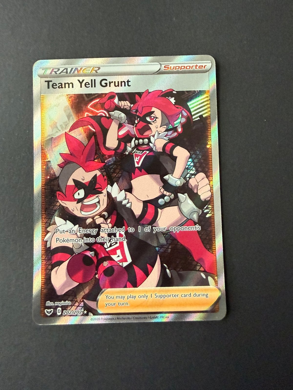 Sword&Shield 202/202 Team Yell Grunt, Ophalen of Verzenden, Nieuw, Losse kaart