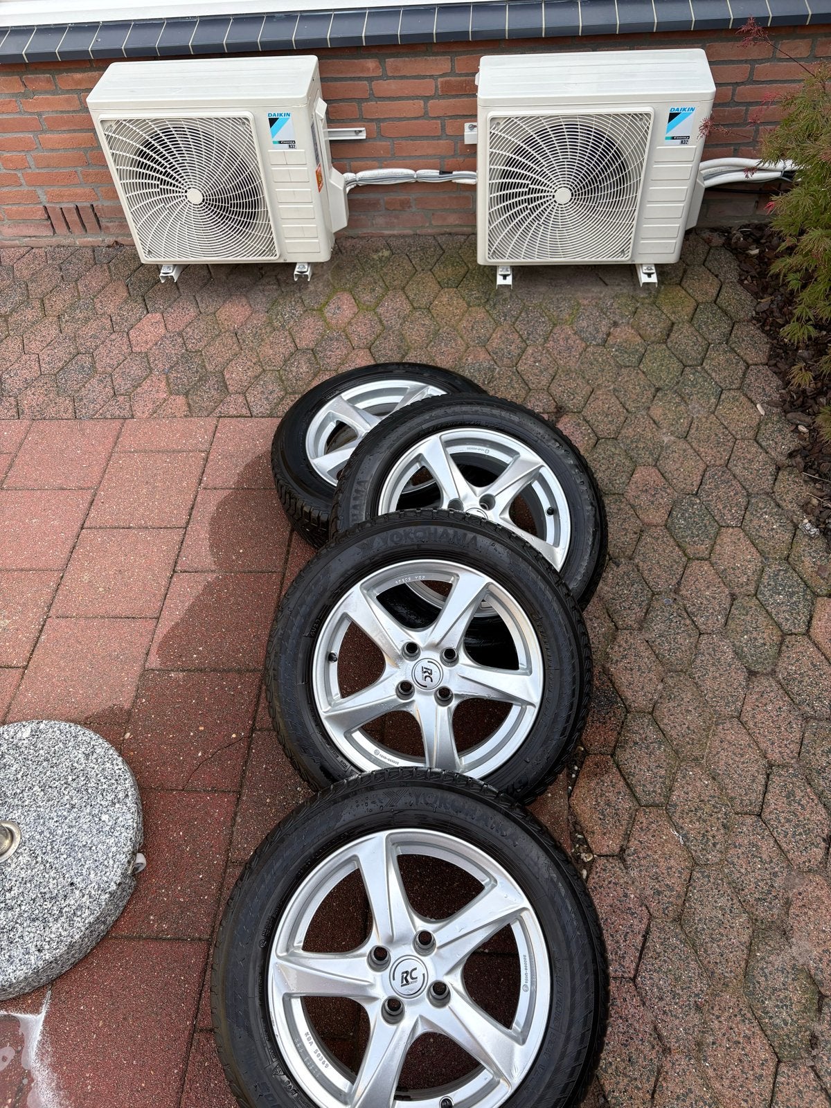 Winterbanden met velgen - banden aan vervanging toe, Ophalen, Gebruikt, 16 inch, Banden en Velgen