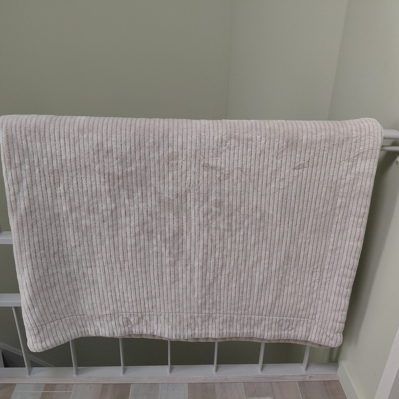 Zachte Fleece Deken - Beige, Fleecedeken, Beige, Ophalen of Verzenden, Zo goed als nieuw