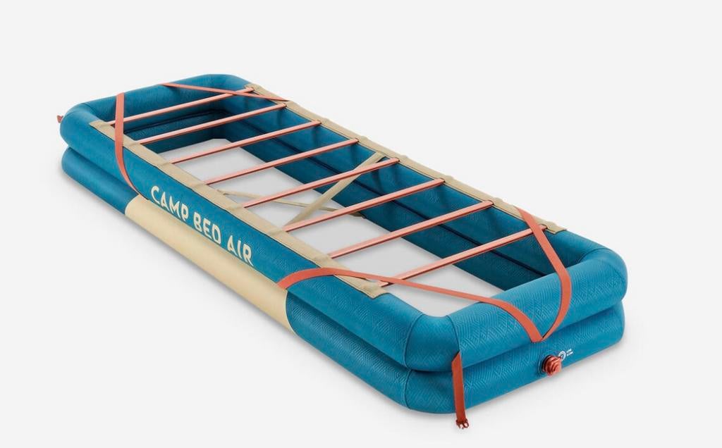 Quechua veldbed met zelfopblazend matras, Ophalen, Zo goed als nieuw