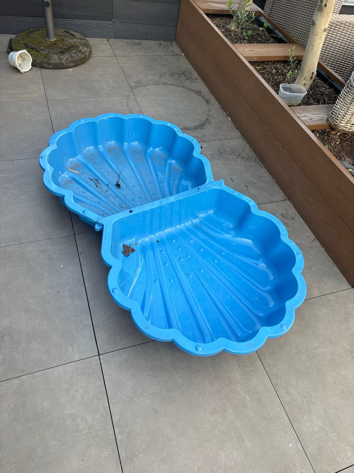 Blauwe schelpzandbak voor kinderen, Ophalen