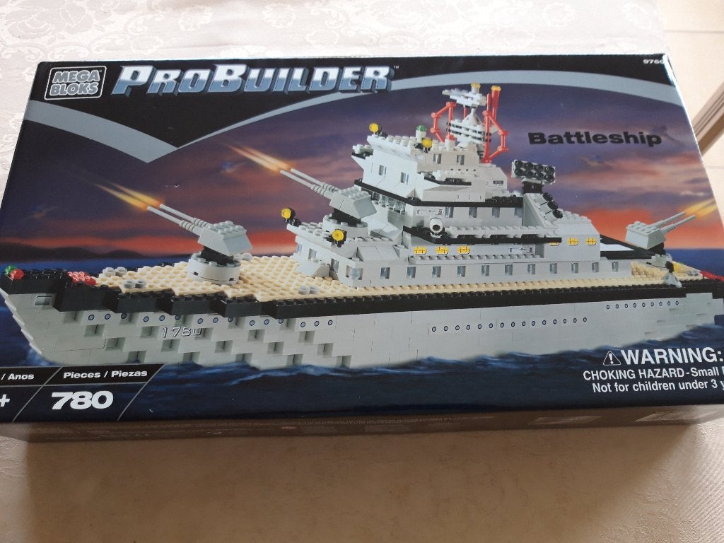 Nieuw verpakt oorlogsschip (schip met 780 bouwstenen), Ophalen of Verzenden, Marine, Amerika, Miniatuur of Beeldje