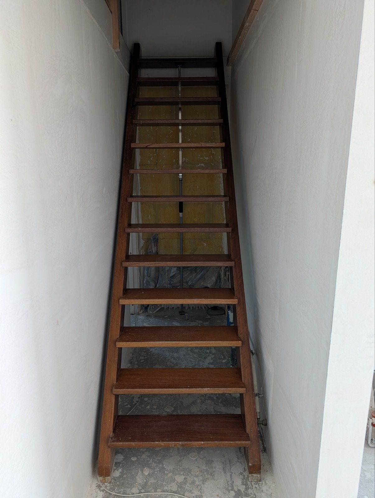 Hardhouten trap / rechte trap / steektrap hardhout, Ophalen of Verzenden, Gebruikt, Trap, 2 tot 4 meter