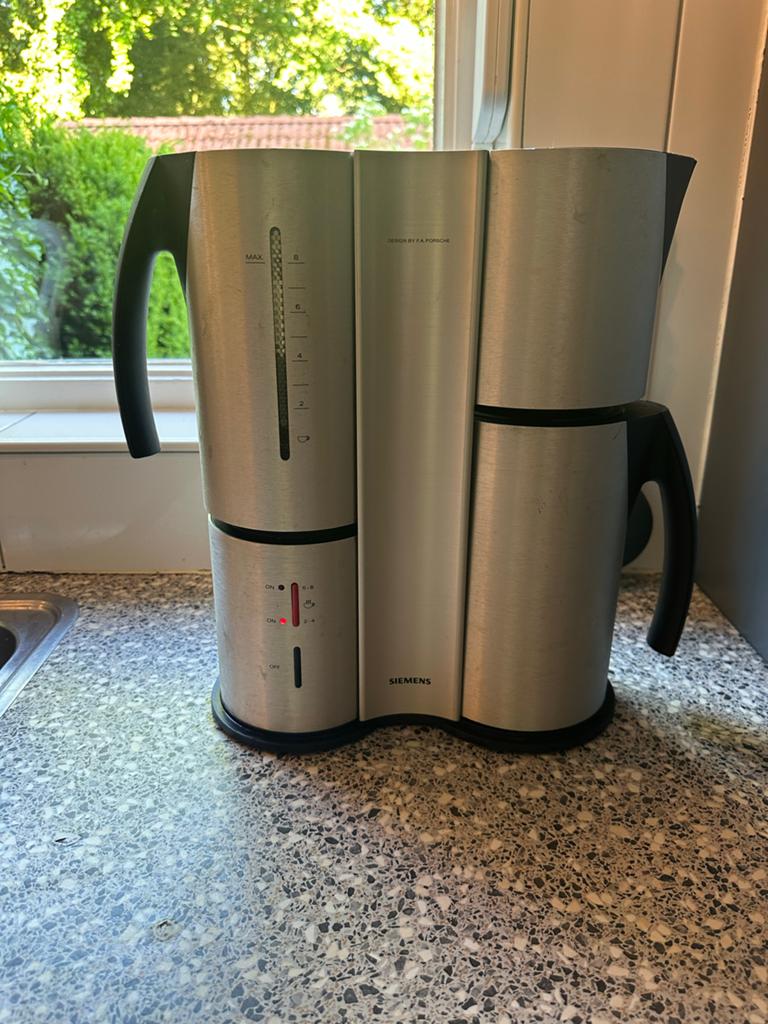 Siemens KA7 Koffiezetapparaat - Porsche Design, Witgoed en Apparatuur, Koffiezetapparaten, Gebruikt, 10 kopjes of meer, Koffiemachine