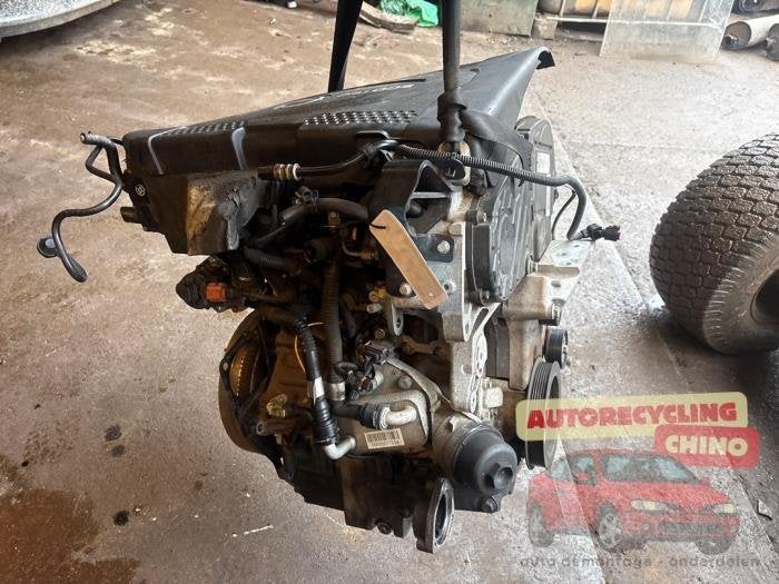 Motor van een Opel Insignia, Ophalen, Gebruikt, -, -