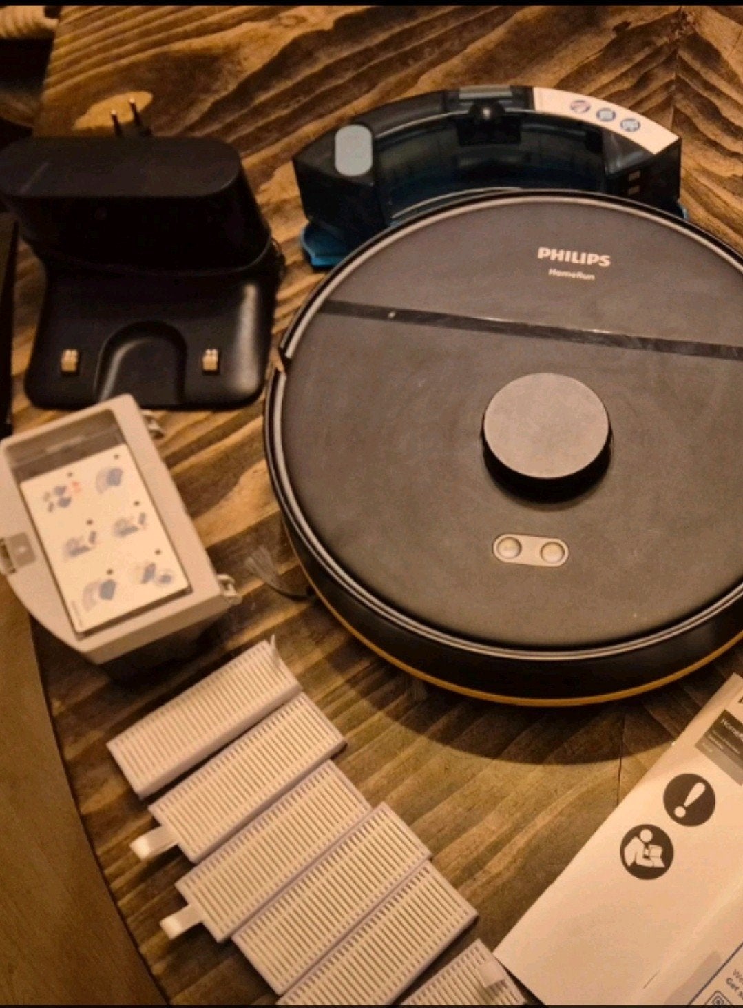 Philips XU2000 robotstofzuiger en dweilen + onderhoudspakket, Witgoed en Apparatuur, Stofzuigers, Gebruikt, Bedienbaar via app