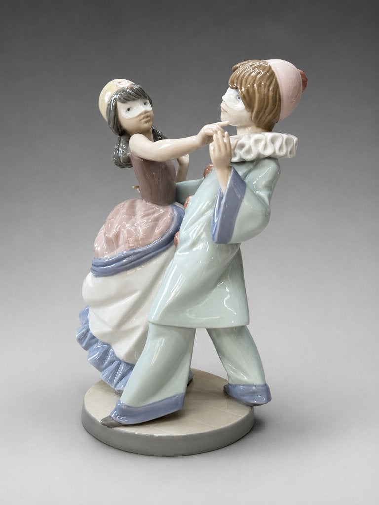 Lladró 5452 Masquerade Ball Venetian Dancing Couple  Retired, Ophalen of Verzenden