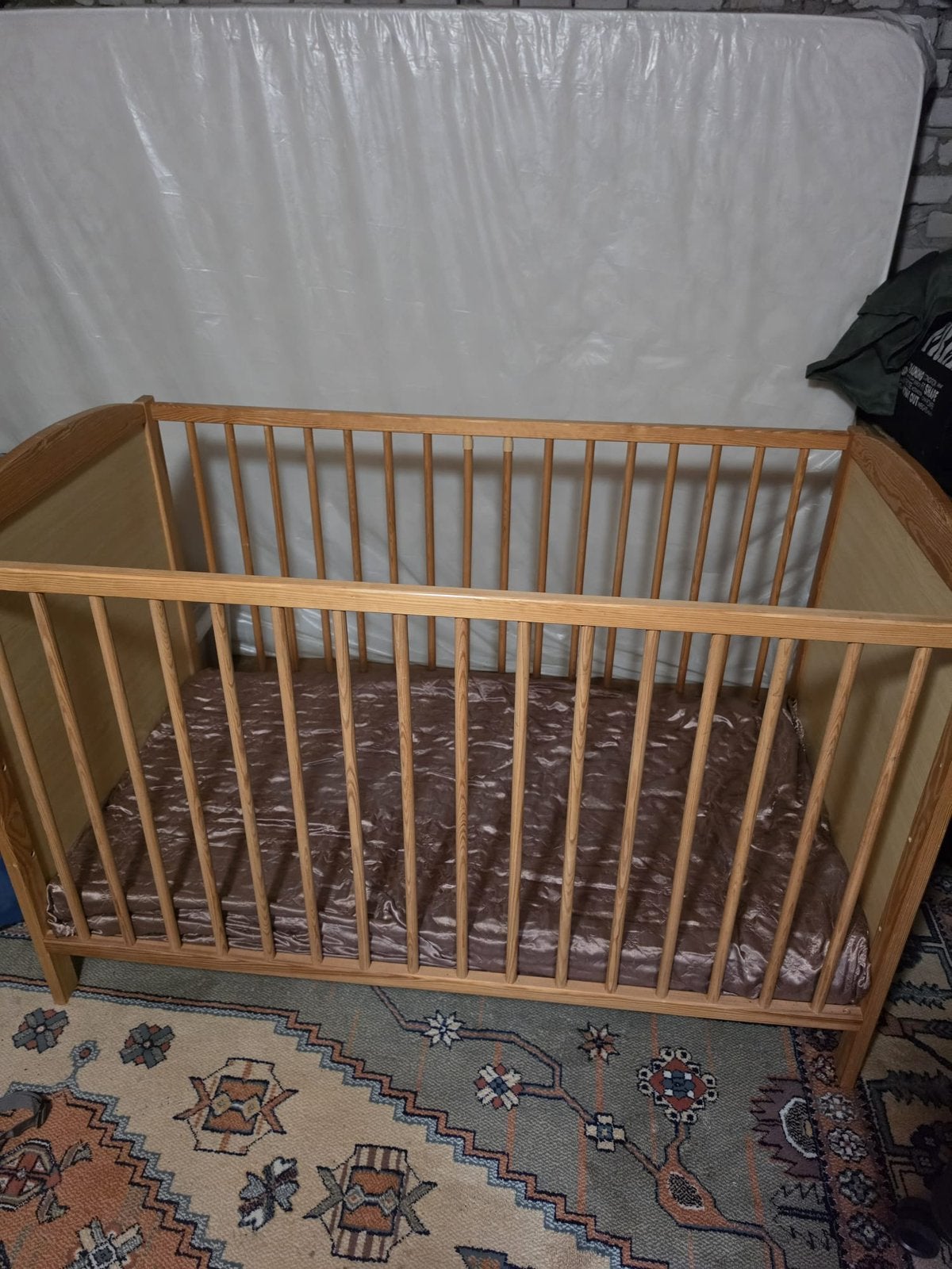 ledikant incl matras 140, Kinderen en Baby's, Babywiegjes en Ledikanten, Ophalen, Zo goed als nieuw, Ledikant