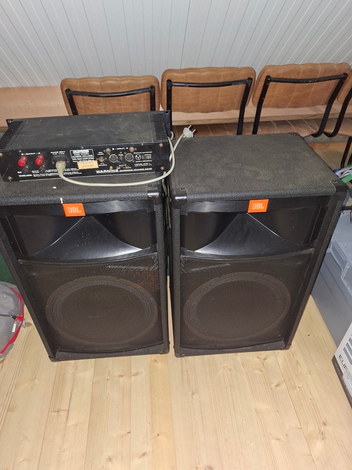 2x JBL TR 125 speakers met Dateq HPA 250 versterker, Audio, Tv en Foto, Ophalen, JBL