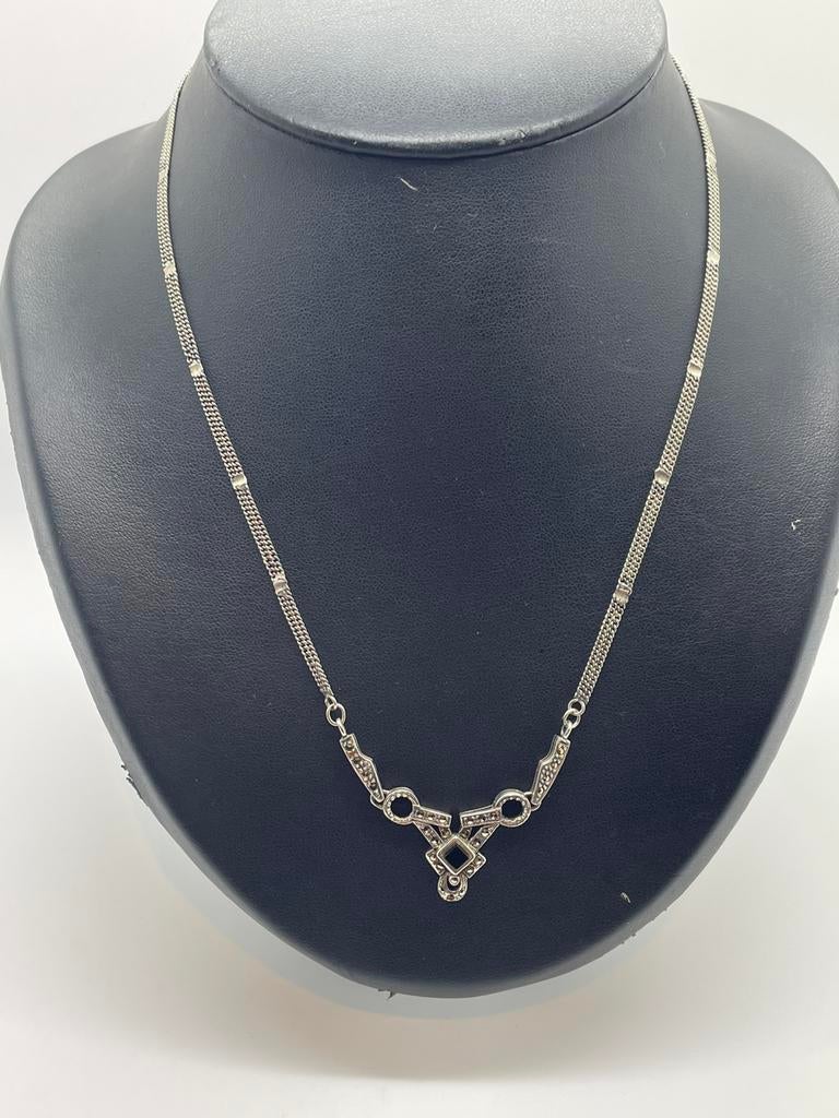 C866 Prachtige vintage zilveren ketting onyx markasiet, Sieraden, Tassen en Uiterlijk, Antieke sieraden, Ring, Zilver, Met edelsteen