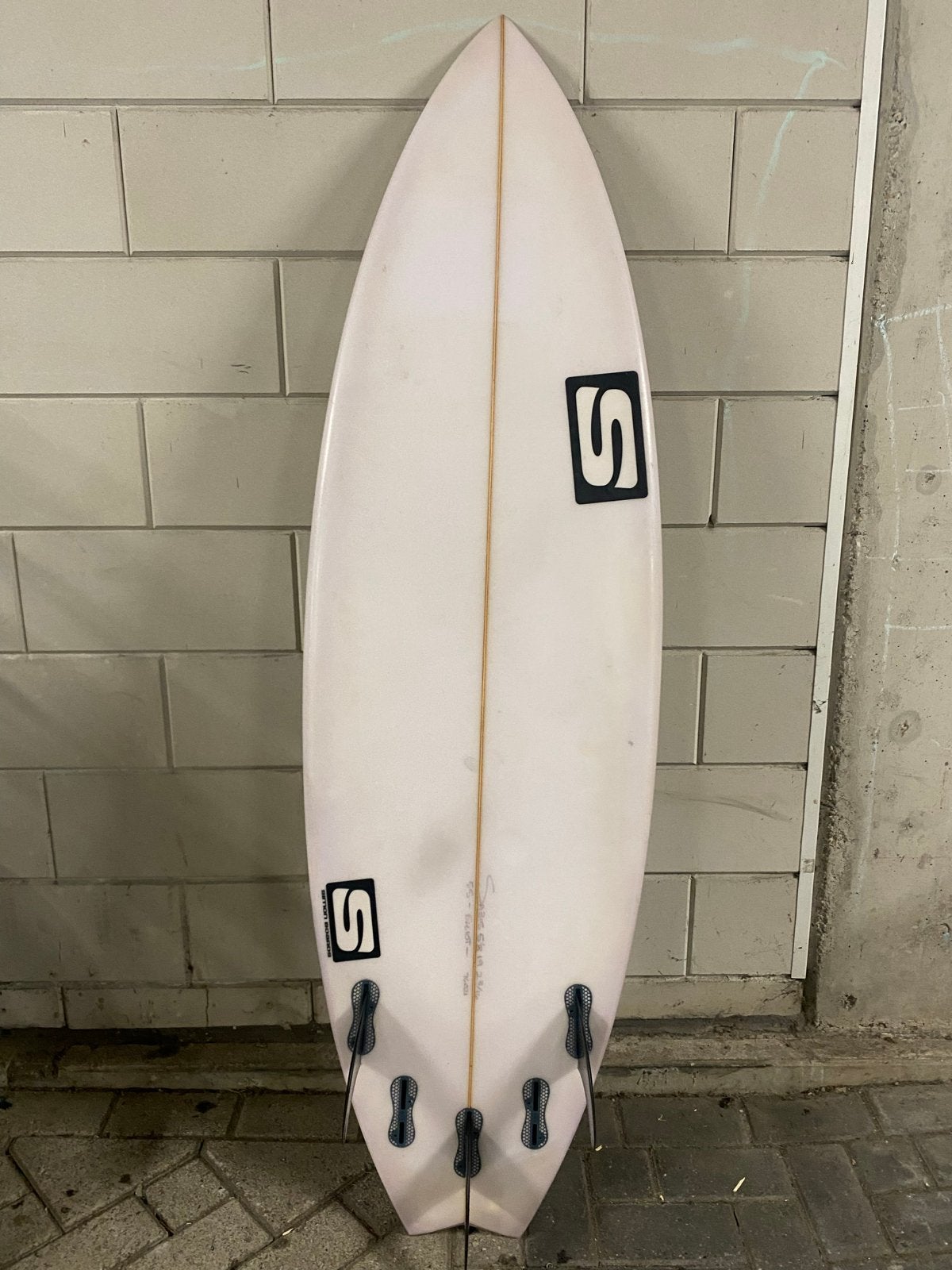 Simon Anderson Shortboard 5'8" - crazy voor ervaren surfers, Ophalen, Gebruikt, Shortboard, Met vinnen
