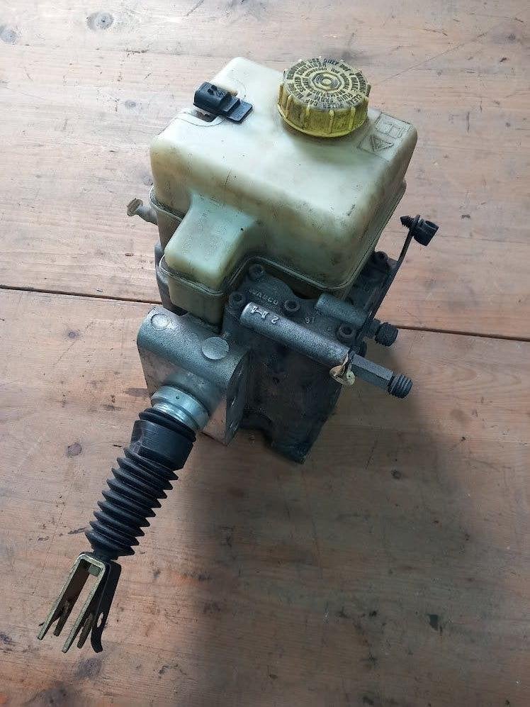 Range Rover p38 hoofdremcilinder abs rembooster, Land Rover, Ophalen of Verzenden