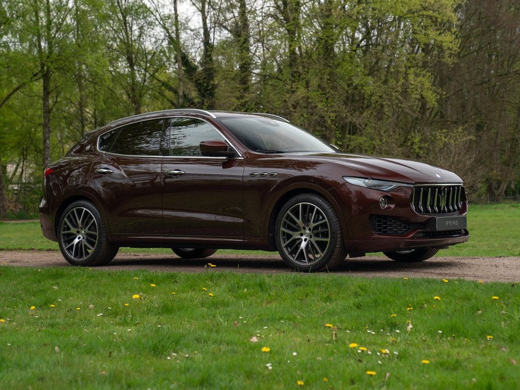 Maserati Levante 3.0 V6 S AWD GranLusso | Sublieme samenstel, Auto's, Maserati, 430 pk, Gebruikt, 2084 kg, Leder