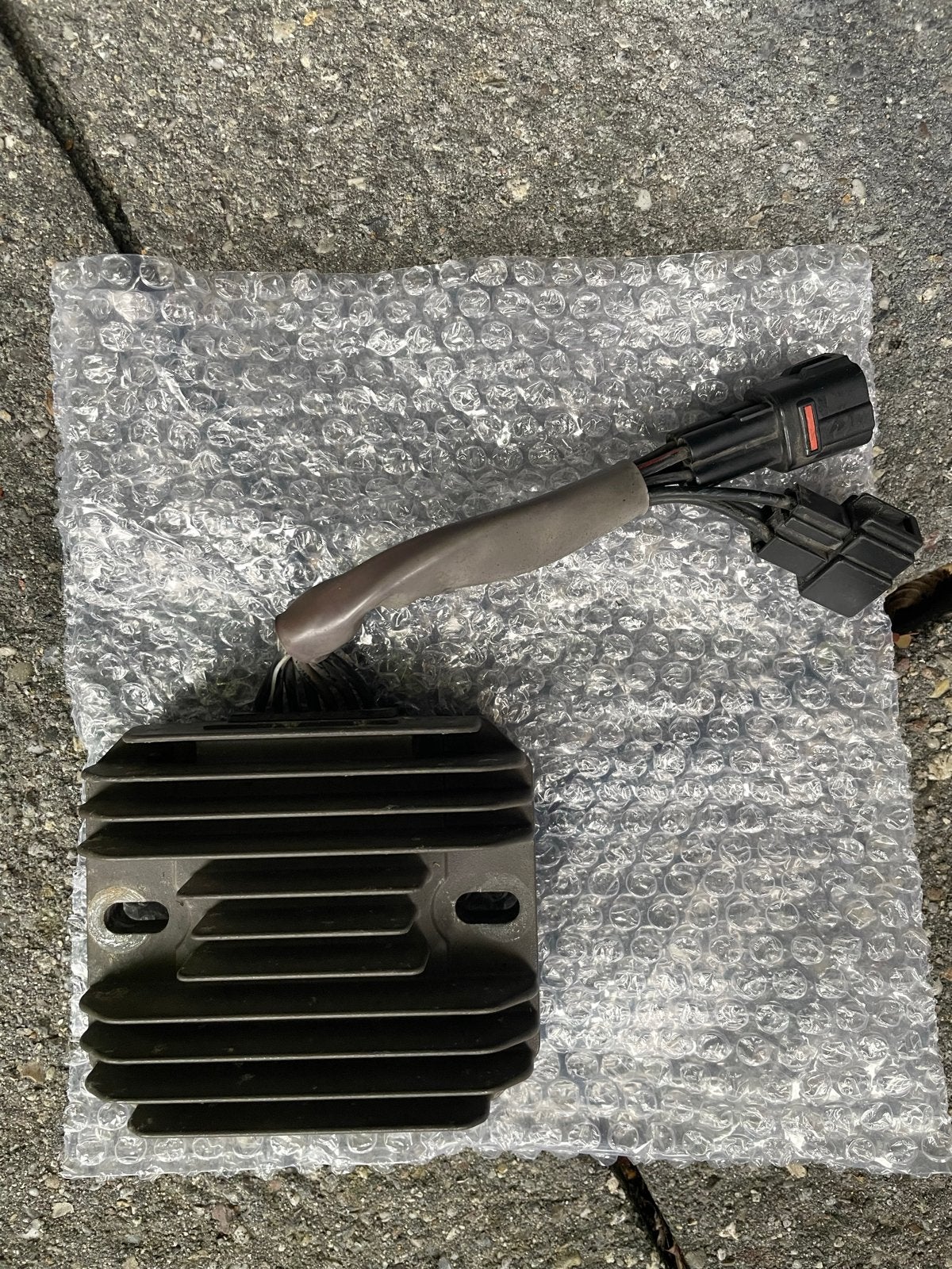 Suzuki GSXR Spanningsregelaar 600cc 750cc 1000cc k6 k7 k8, Ophalen of Verzenden, Gebruikt
