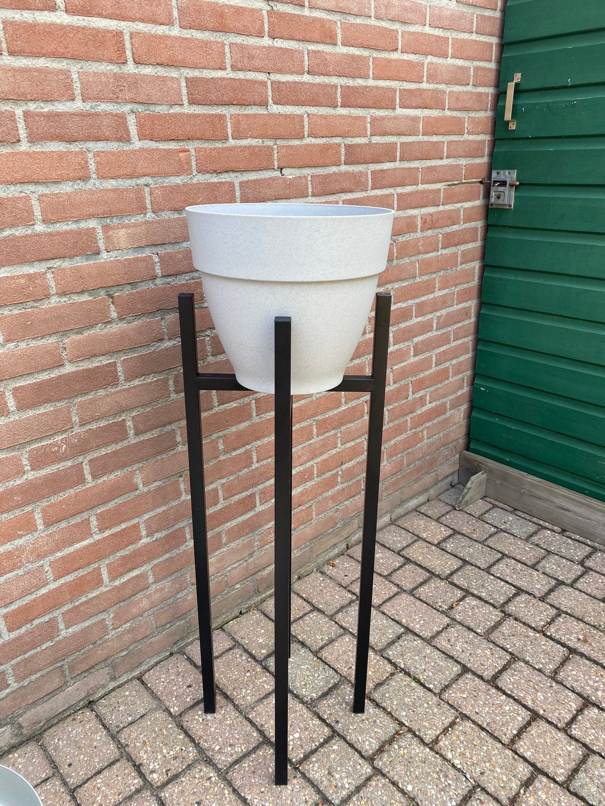 Bloempot op standaard, Tuin en Terras, Ophalen, Zo goed als nieuw, Rond, Minder dan 25 cm