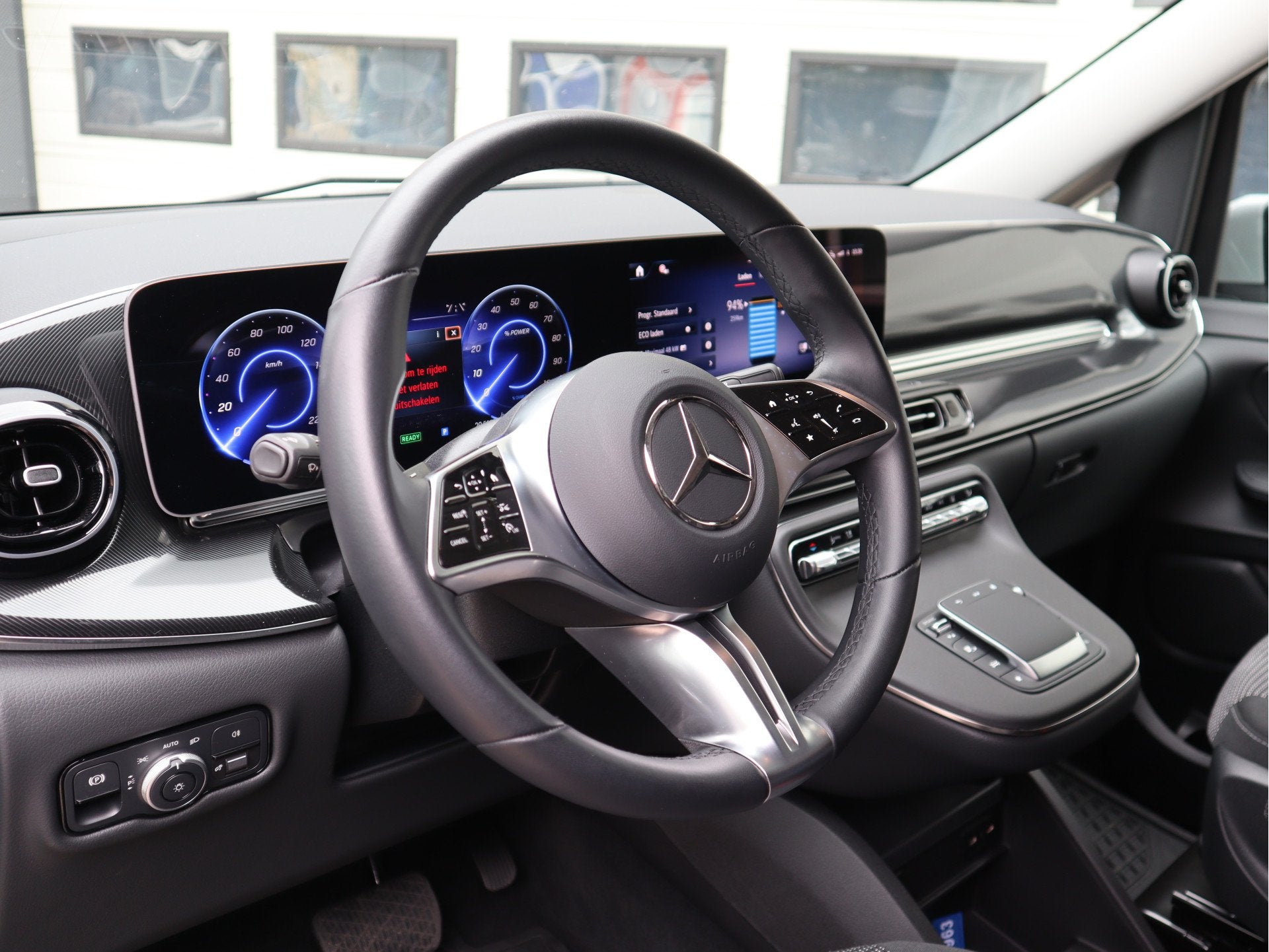 Mercedes-Benz Eqv