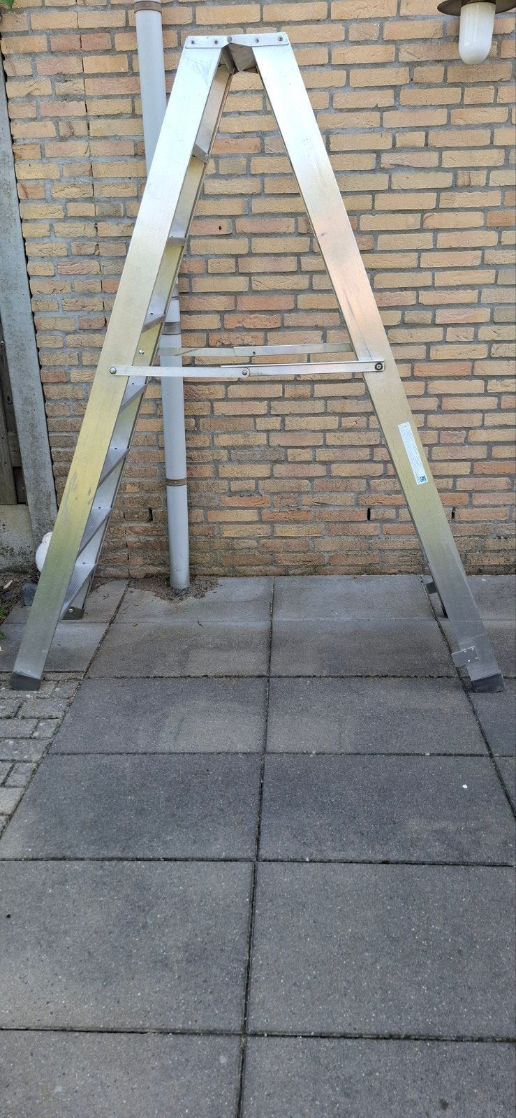 Zarges dubbel oploopbare trap 8 treden, Doe-het-zelf en Verbouw, Ladders en Trappen, Ophalen, Gebruikt, Minder dan 2 meter