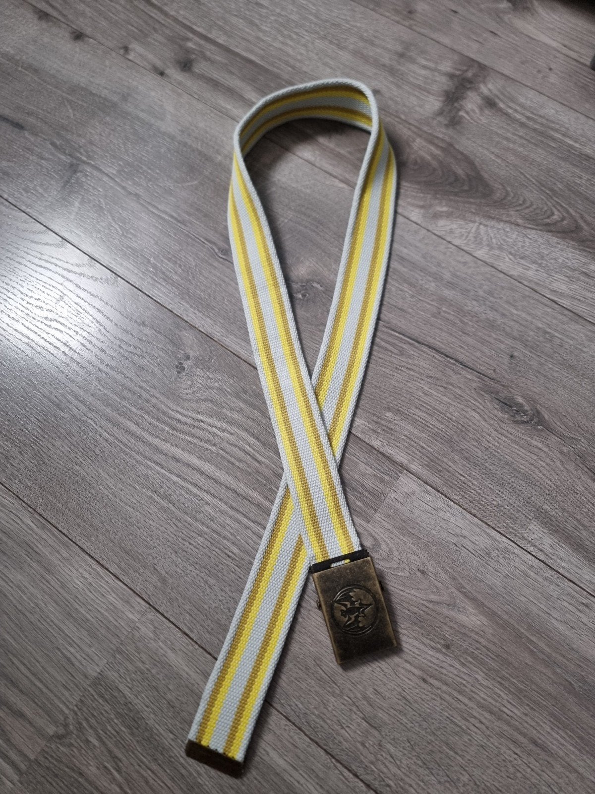 Wit-geel riem Bacardi, Nieuw (JM5), Ophalen of Verzenden, Nieuw, 115 cm of meer