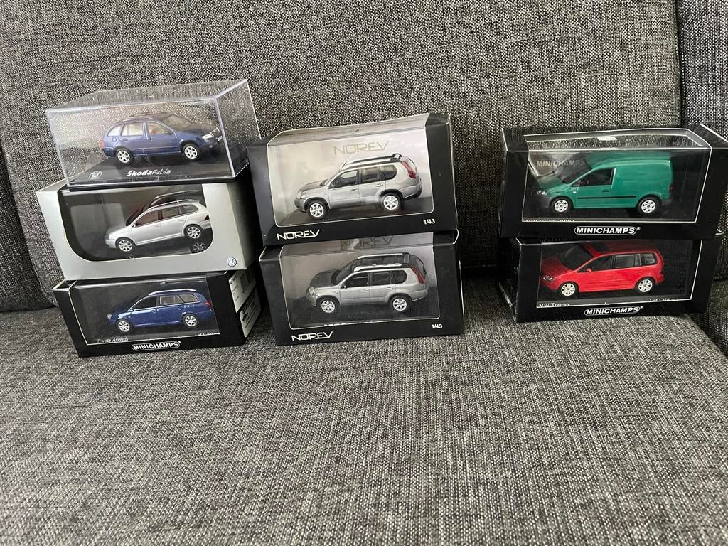 MiniChamps en Norev modelauto's 1:43, Ophalen of Verzenden, Zo goed als nieuw, Auto, MiniChamps