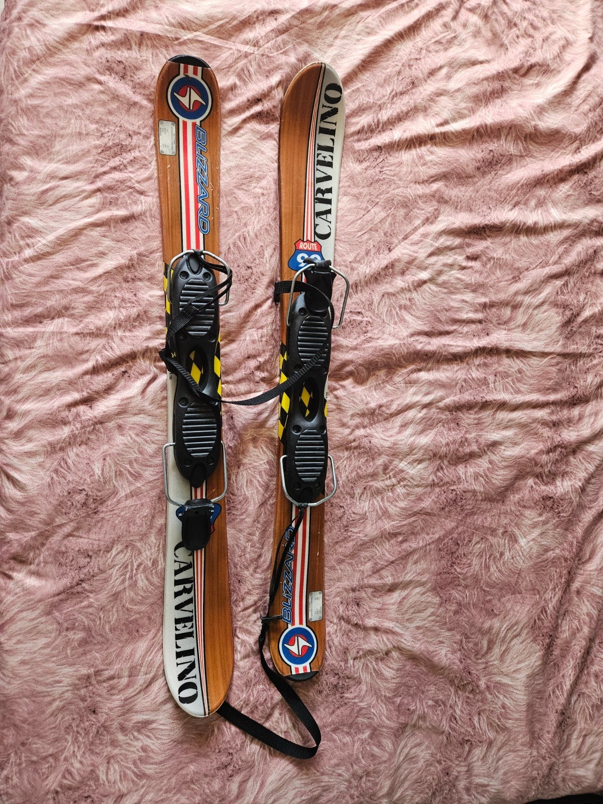 Korte ski's - Carvelino Blizzard - Wendbaar en Snel, Sport en Fitness, Skiën en Langlaufen, Overige merken, Gebruikt, Ophalen of Verzenden