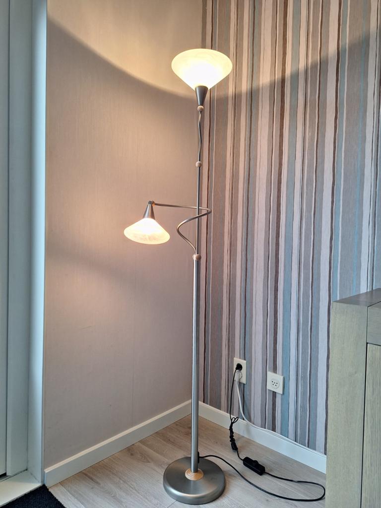 Staande lamp met aparte leeslamp, Huis en Inrichting, Ophalen, Gebruikt, 150 tot 200 cm