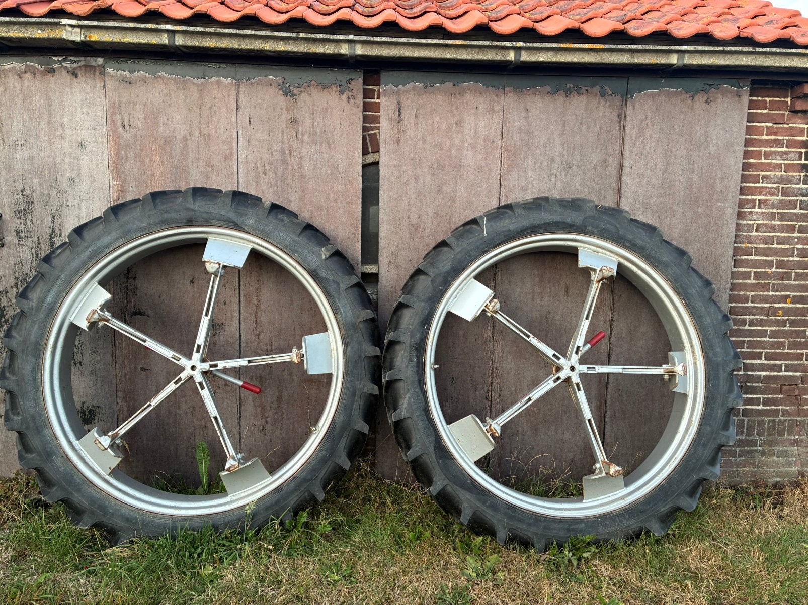 Dubbellucht 9.5 R48, Zakelijke goederen, Agrarisch | Onderdelen | Banden, Velgen en Assen, Ophalen