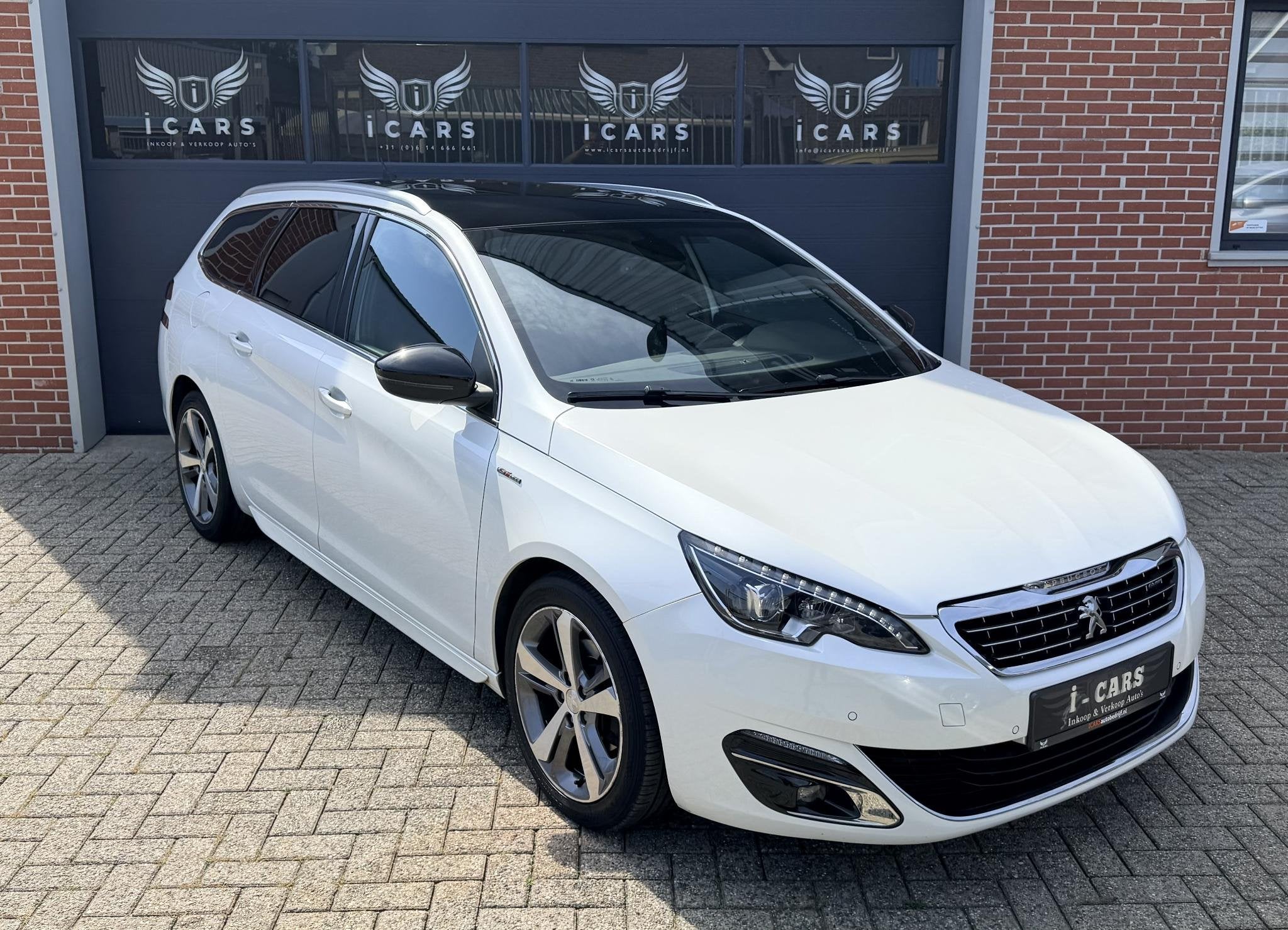 Peugeot 308 SW 1.2 PureTech GT-line 1e eig. Massage st. PANO, Auto's, Peugeot, Stof, Gebruikt, 1199 cc, Met garantie (alle)