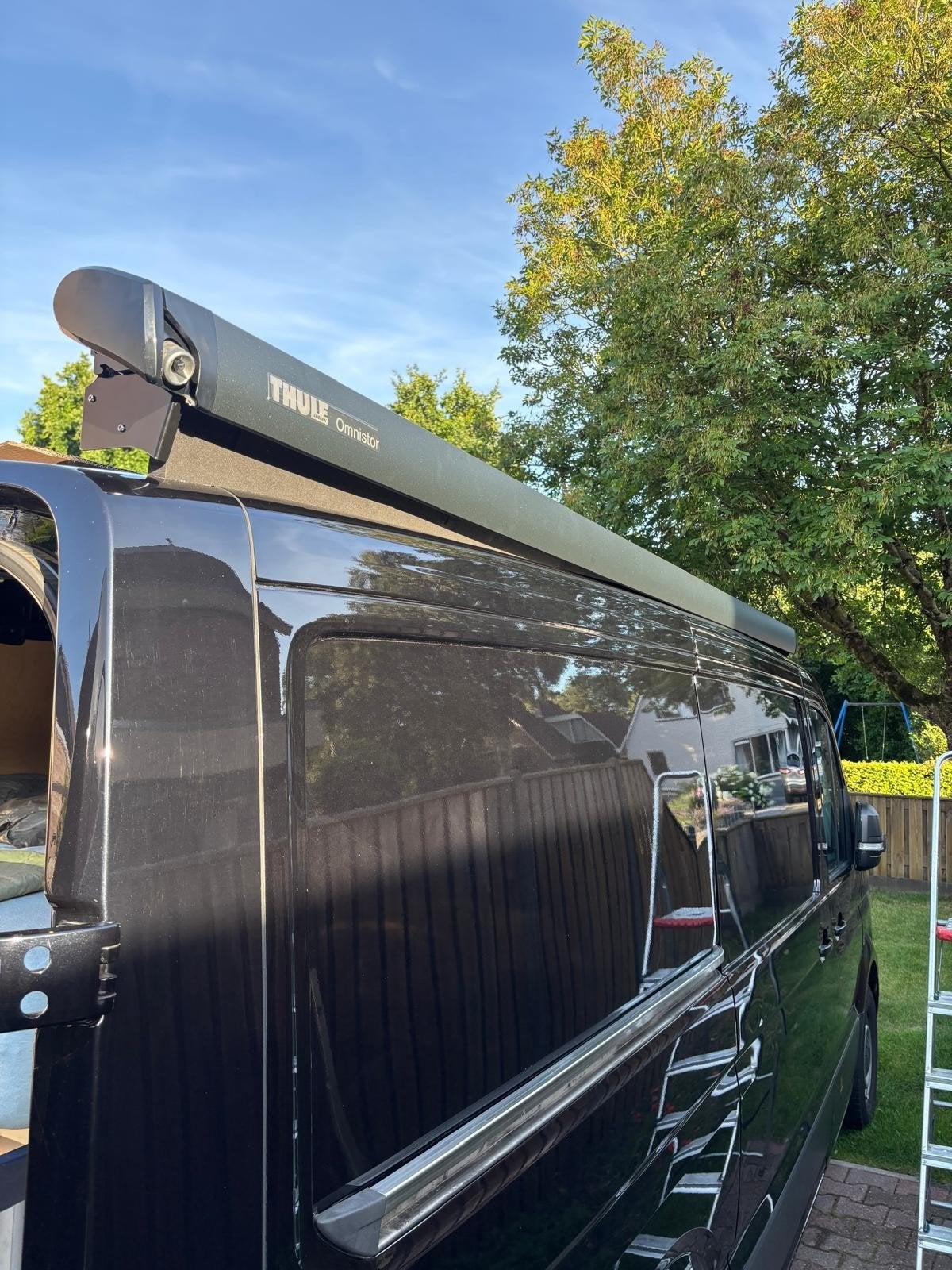 Thule Omnistor 6300 antraciet 350 Mystic Grey cassetteluifel, Ophalen, Zo goed als nieuw
