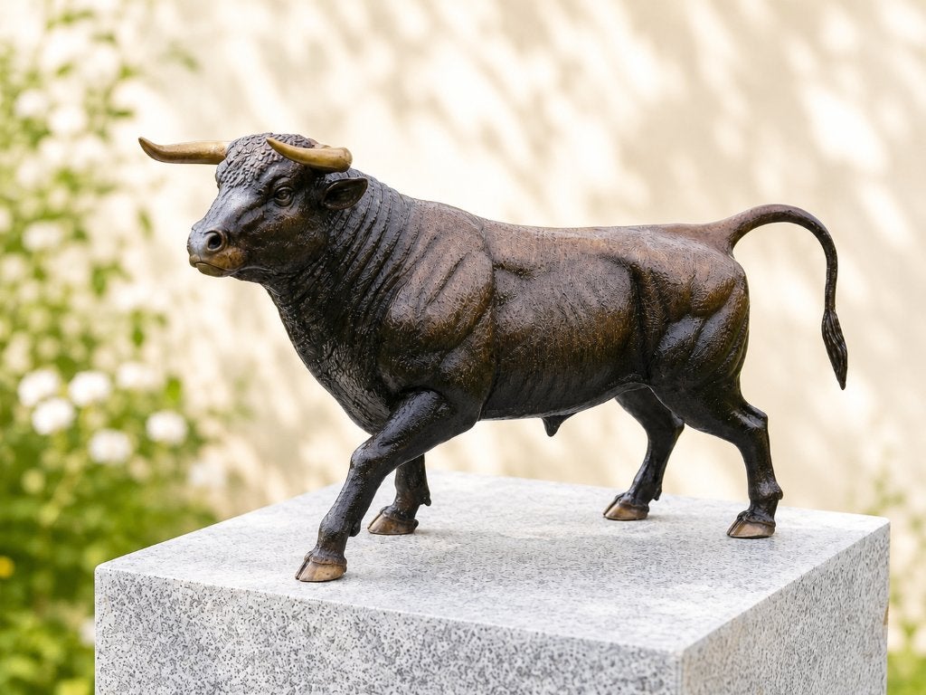 STIER // BRONZEN BEELD / koe/ TUINBEELD / boederijdier
