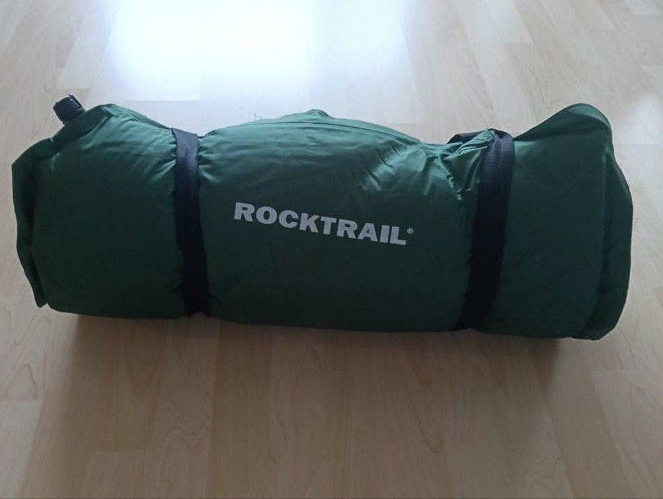 Rocktrail slaapmat - zelfopblazend en compact, Ophalen of Verzenden, Ingebouwde pomp, Zo goed als nieuw, 1-persoons
