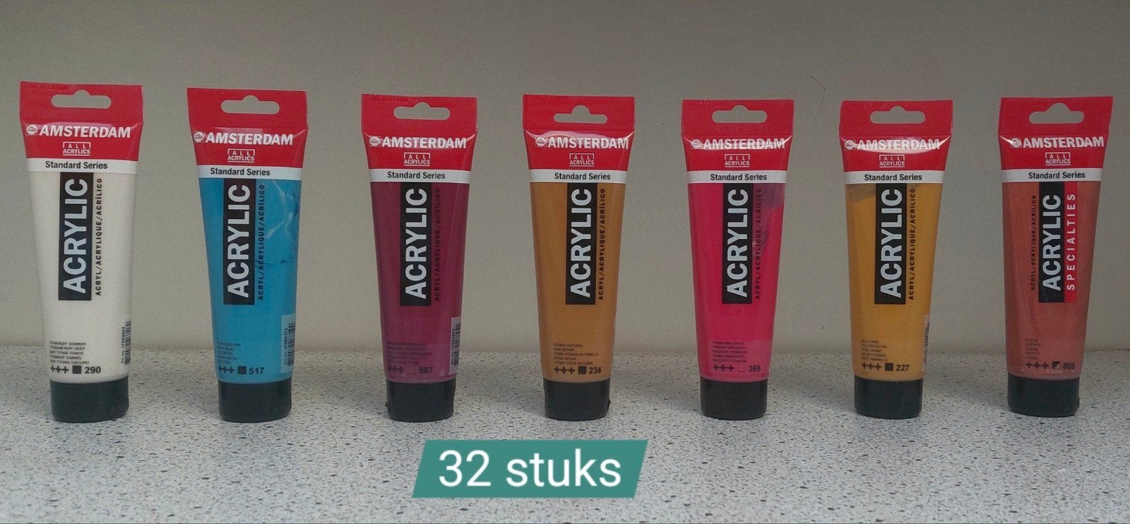 Diverse Amsterdam Acrylverf 32 tubes voor €160, Hobby en Vrije tijd, Schilderen, Ophalen of Verzenden, Nieuw, Acrylverf