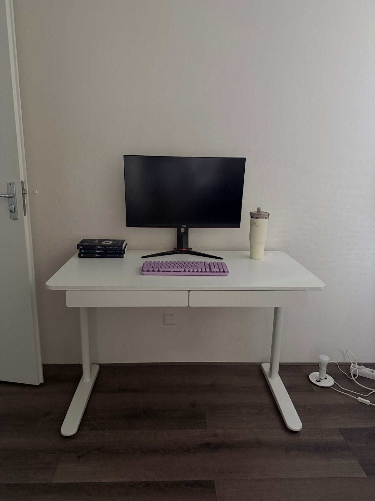 Wit bureau met lades - IKEA RELATERA, Ophalen, Demontabel, Spaanplaat of MDF, Zo goed als nieuw